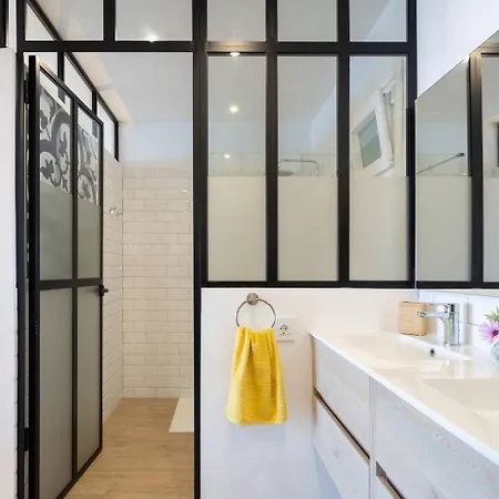 New And Swimming Pool דירה *