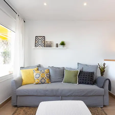 New And Swimming Pool 타코론테