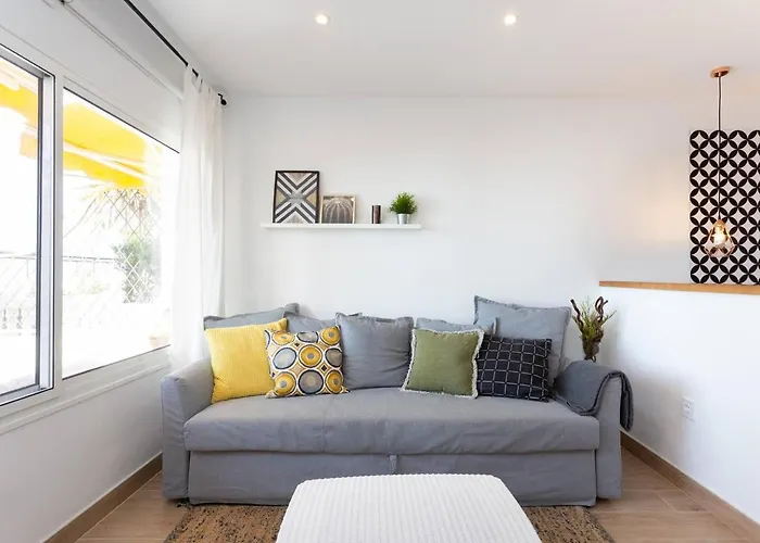 New And Swimming Pool 타코론테